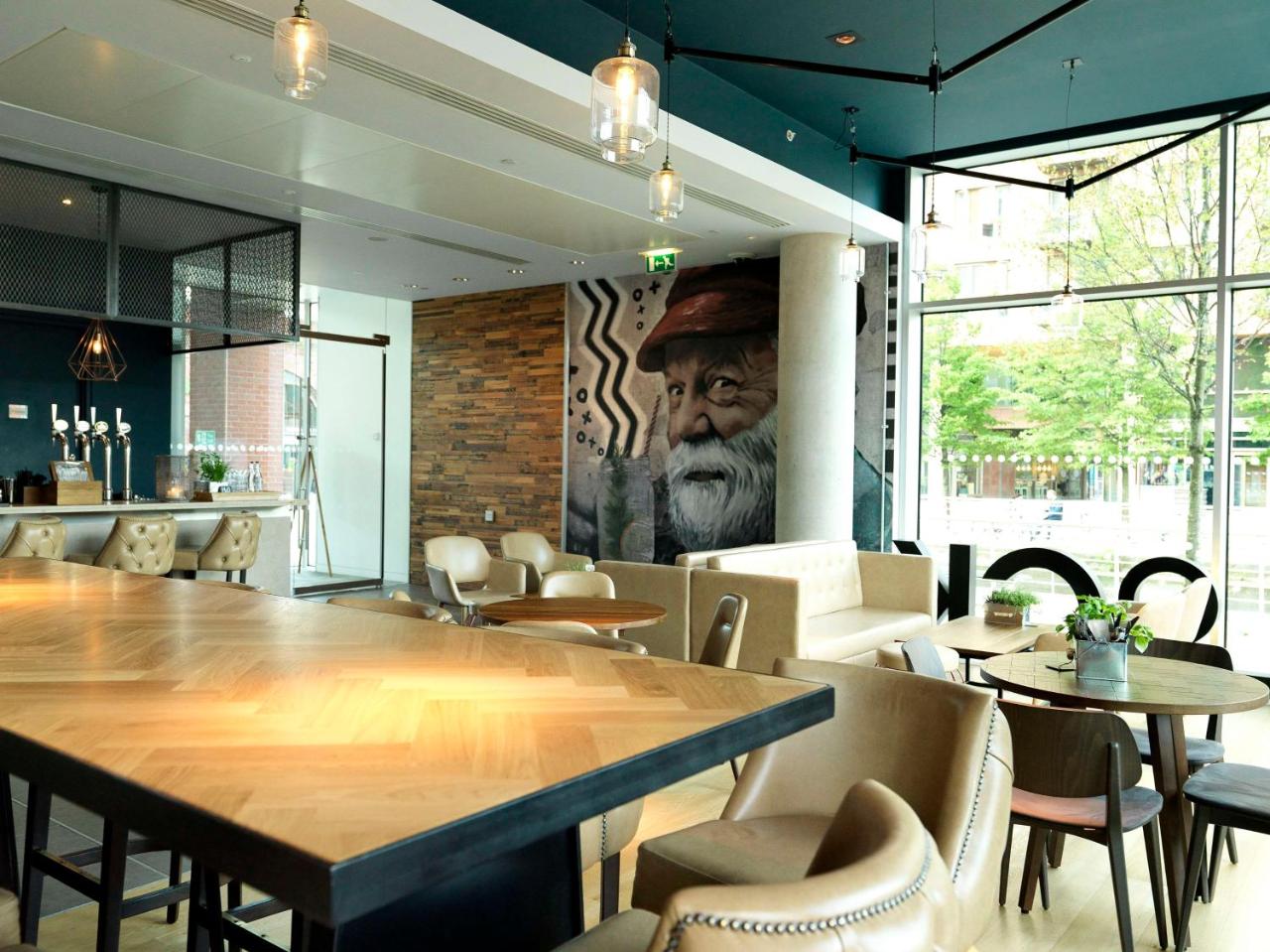 DoubleTree by Hilton Leeds - 4