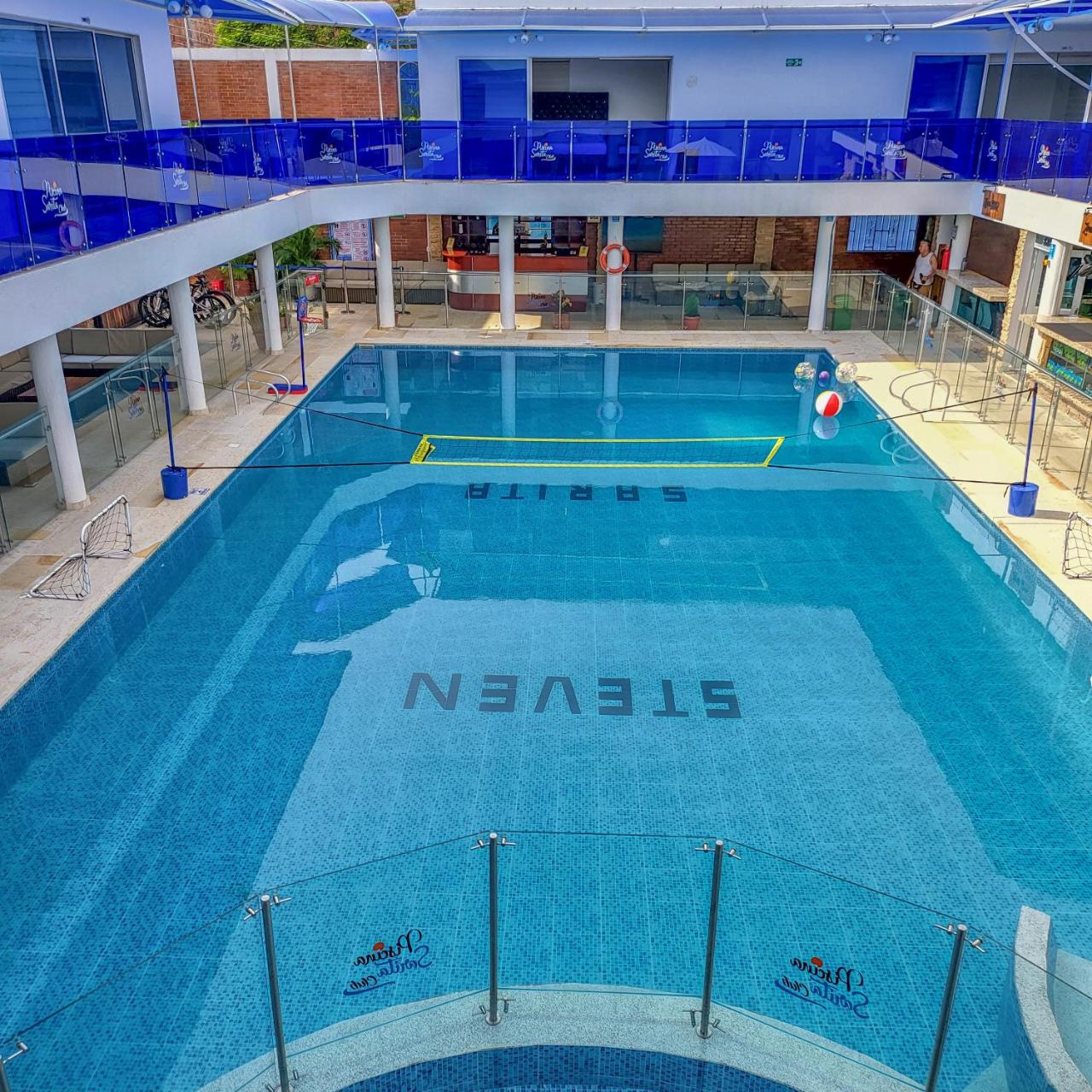 PISCINA SARITA CLUB BOUTIQUE