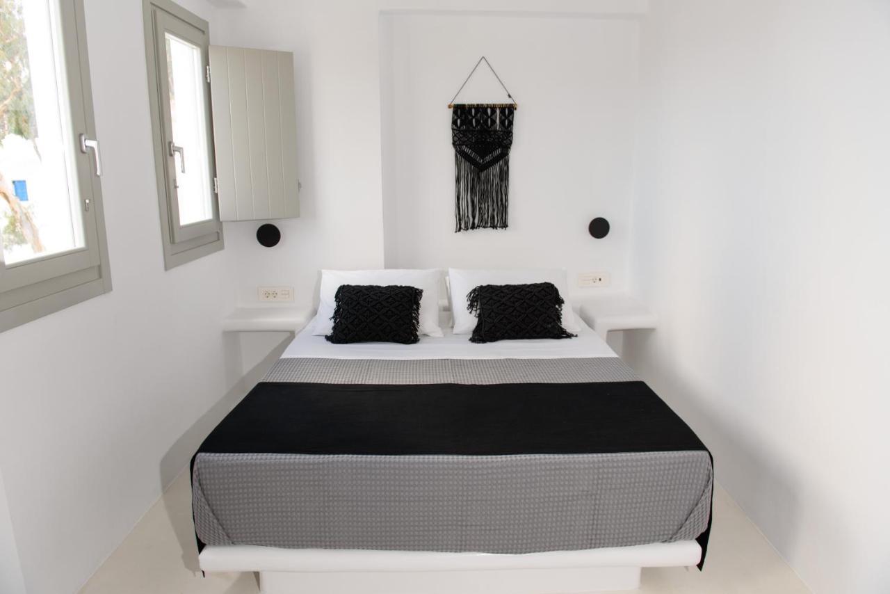 Black Shade Suite - 3