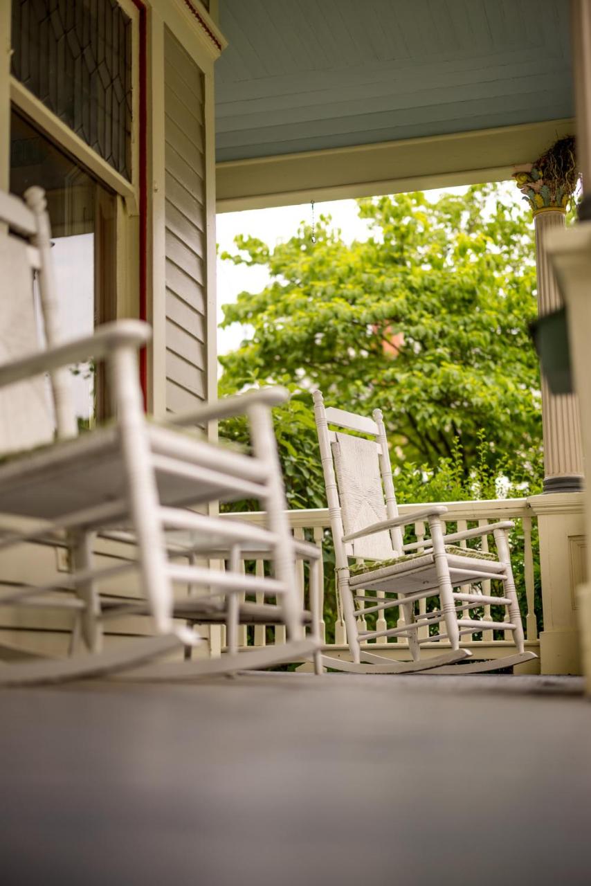 Walnut Street Inn - 4