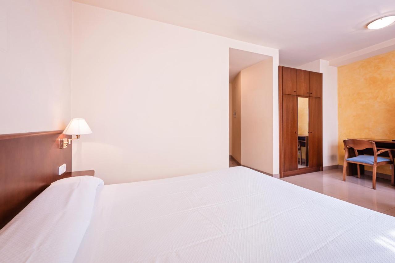 Hotel La Perla D'Olot photo 4