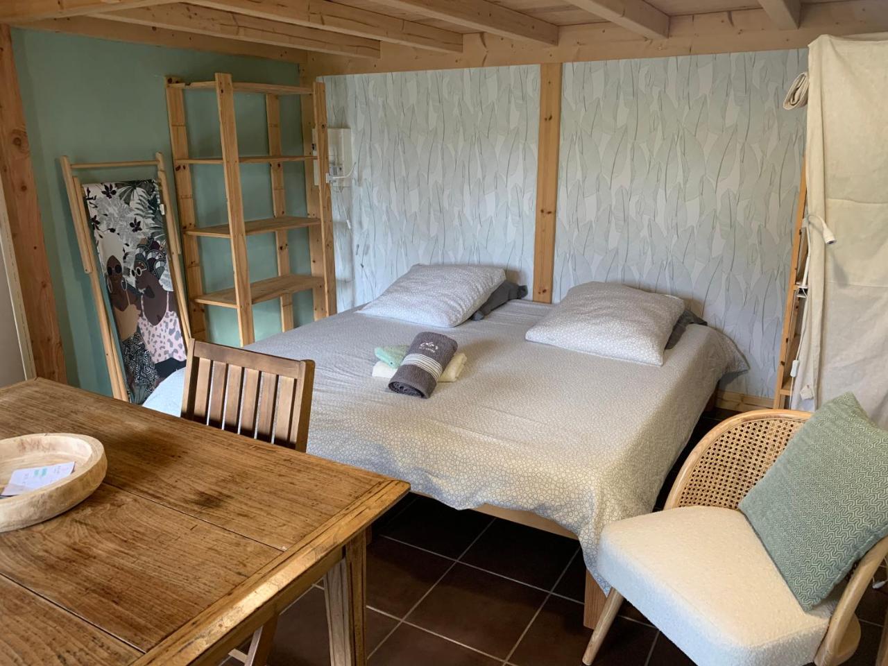 Chambre, Studio laina piscine et spa optionnel - 5