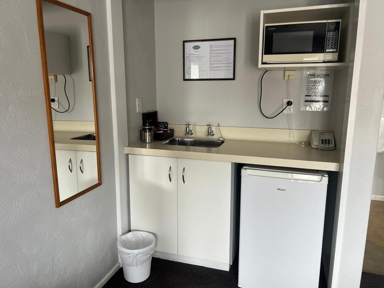 Avenue Motel Palmerston North photo 3