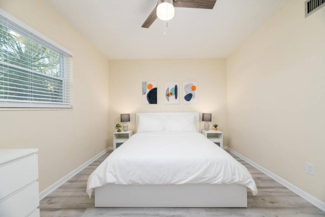 Short Walk to Wilton Drive Apt3 - 3