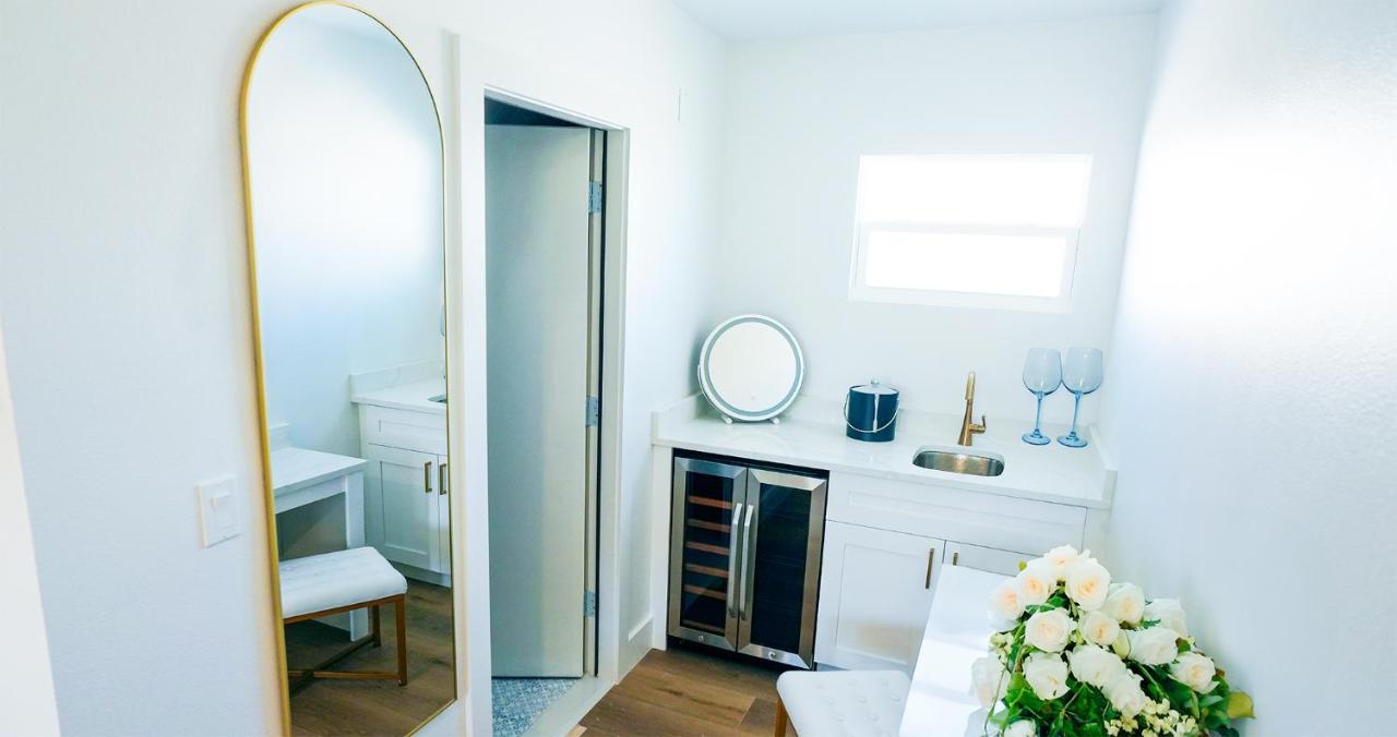 Ivory Sands Beach Suites photo 3