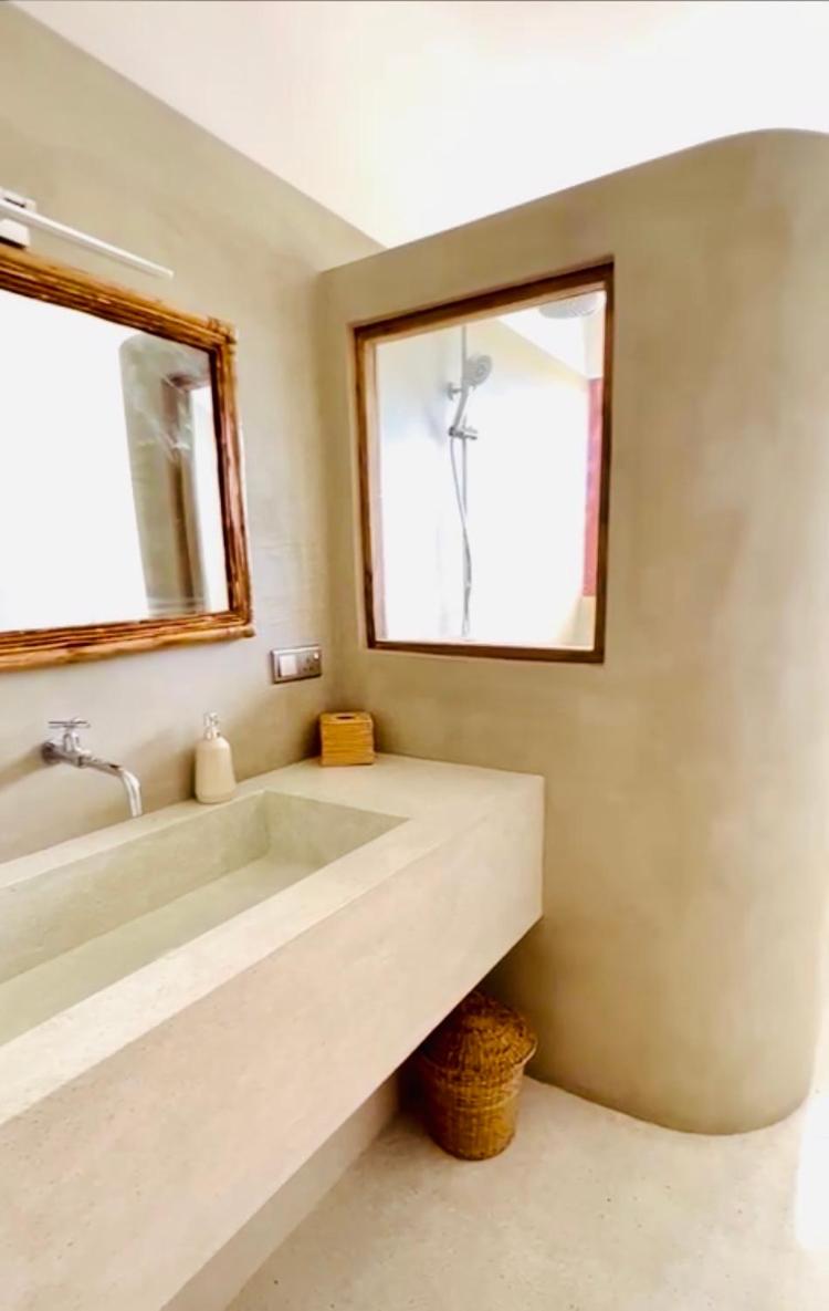 Swallow villa - French guest house-ADULTS ONLY photo 2