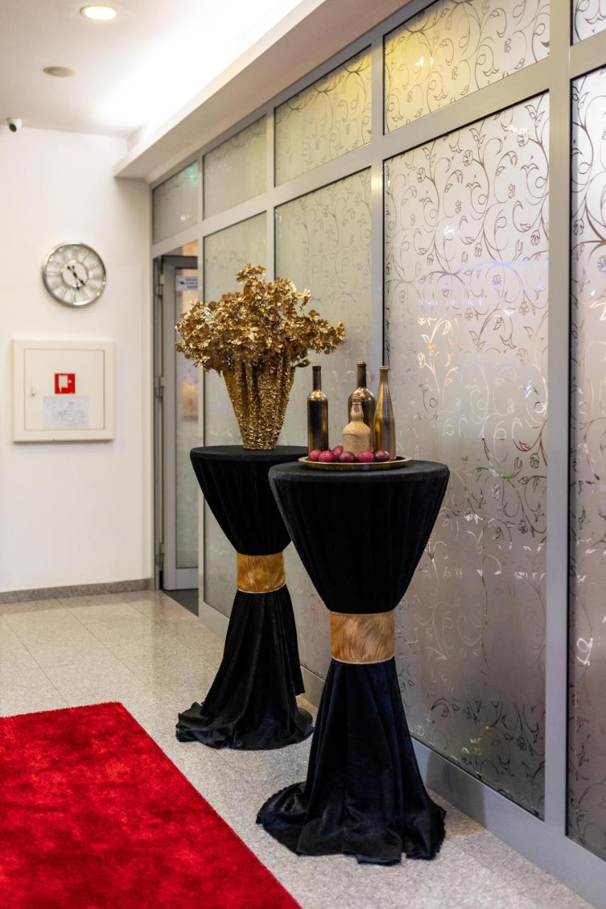 Art Hotel photo 3