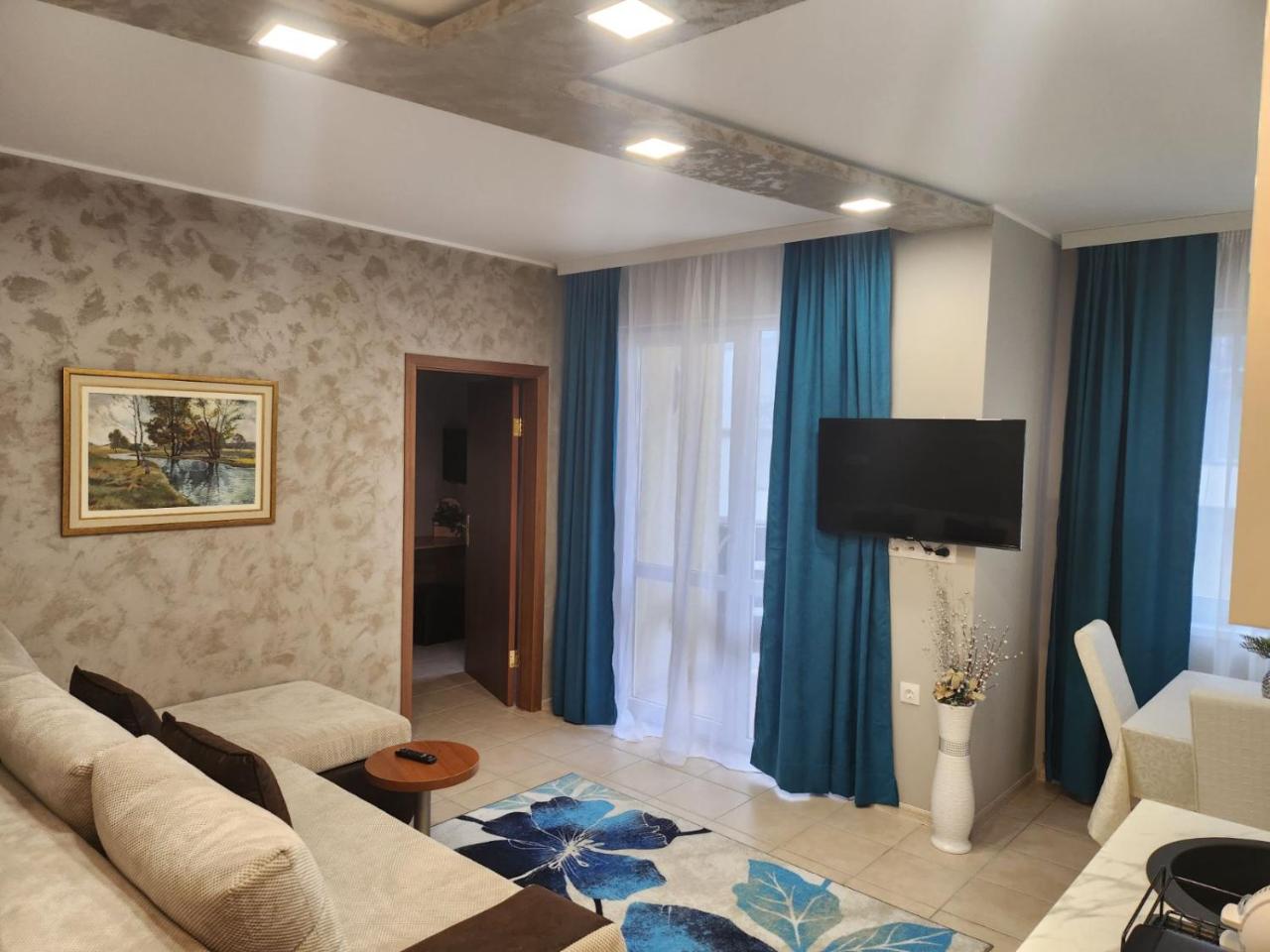 Royal Plaza Apartments Borovets - 4