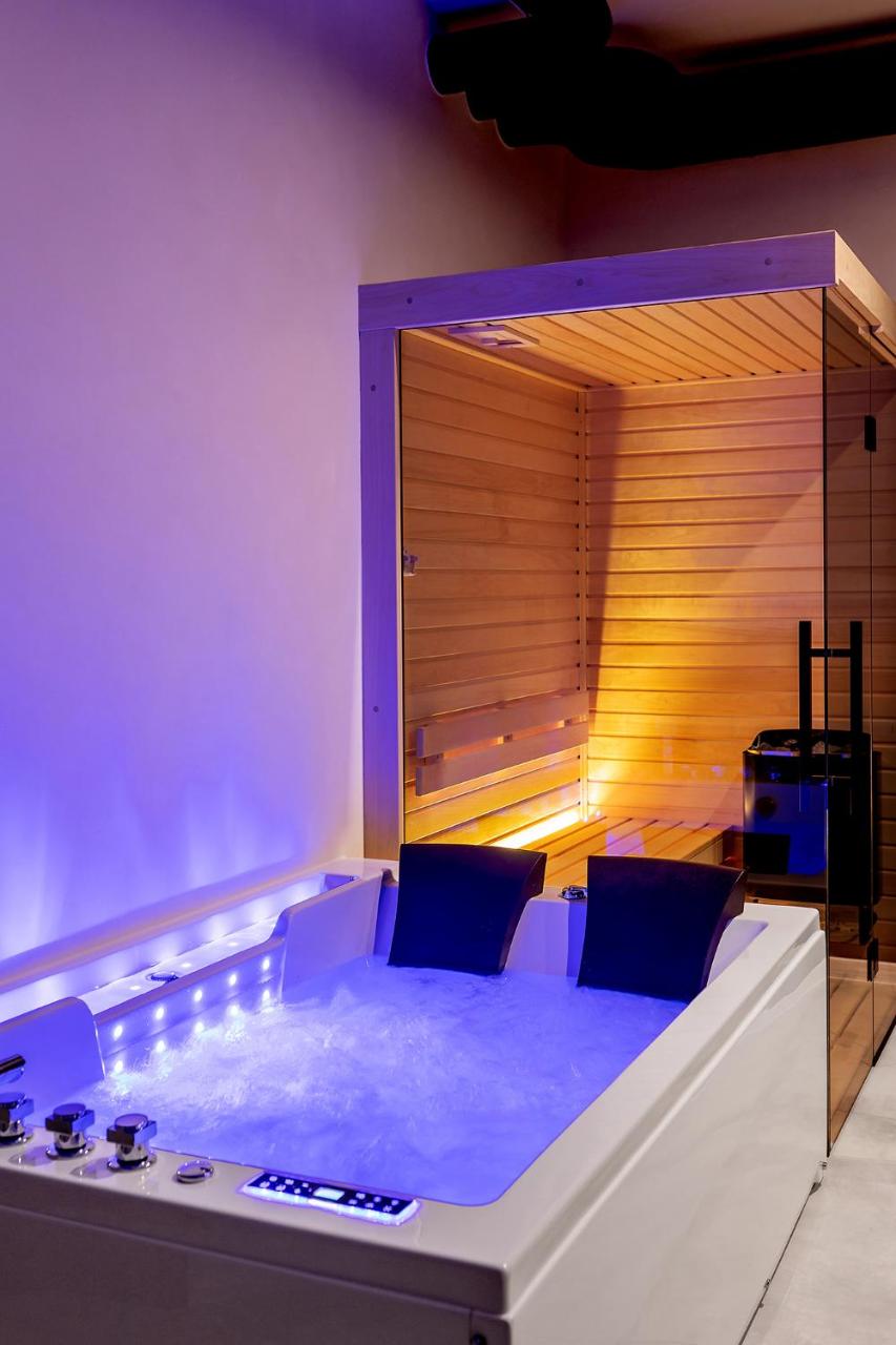 Warowna 2 Premium Spa Jacuzzi & Sauna - 5
