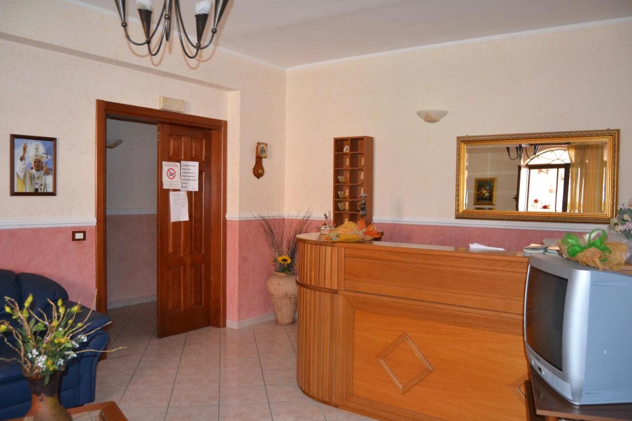 Hotel Ristorante L'Avvenire photo 3