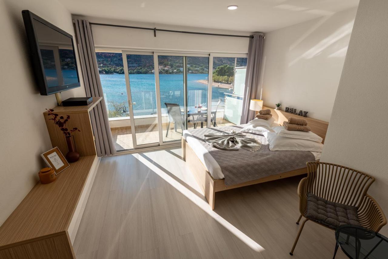 Apartments Holidays Roko - 2