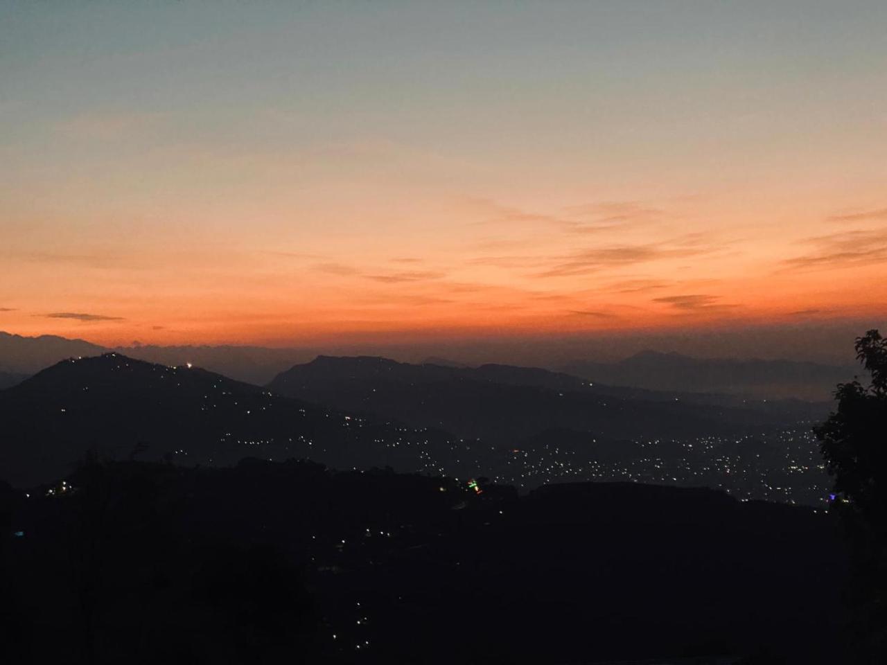 Hom's Homestay Retreat Sarangkot Pokhara photo 2