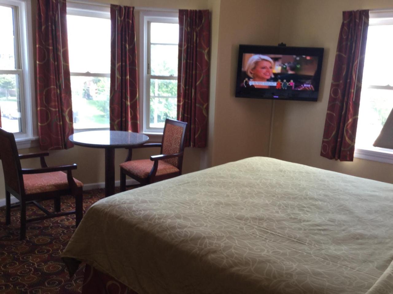 Red Carpet Inn Bridgeton photo 4