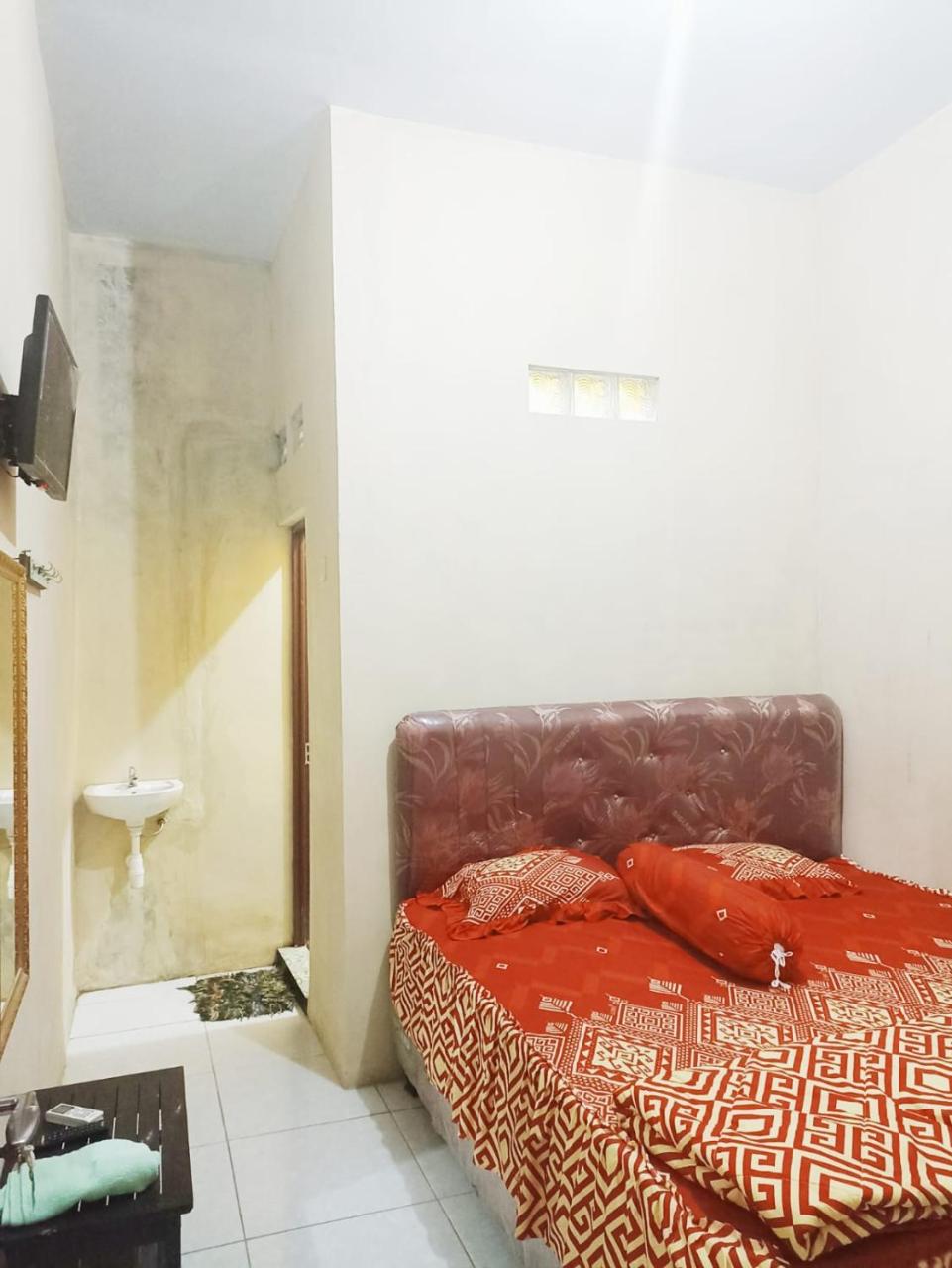 Penginapan Ana Indah photo 3