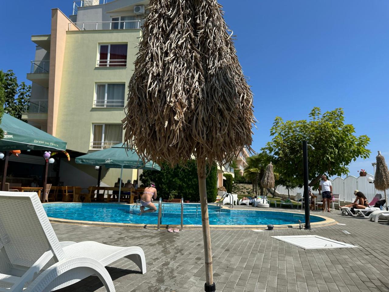 Alex Beach - 5