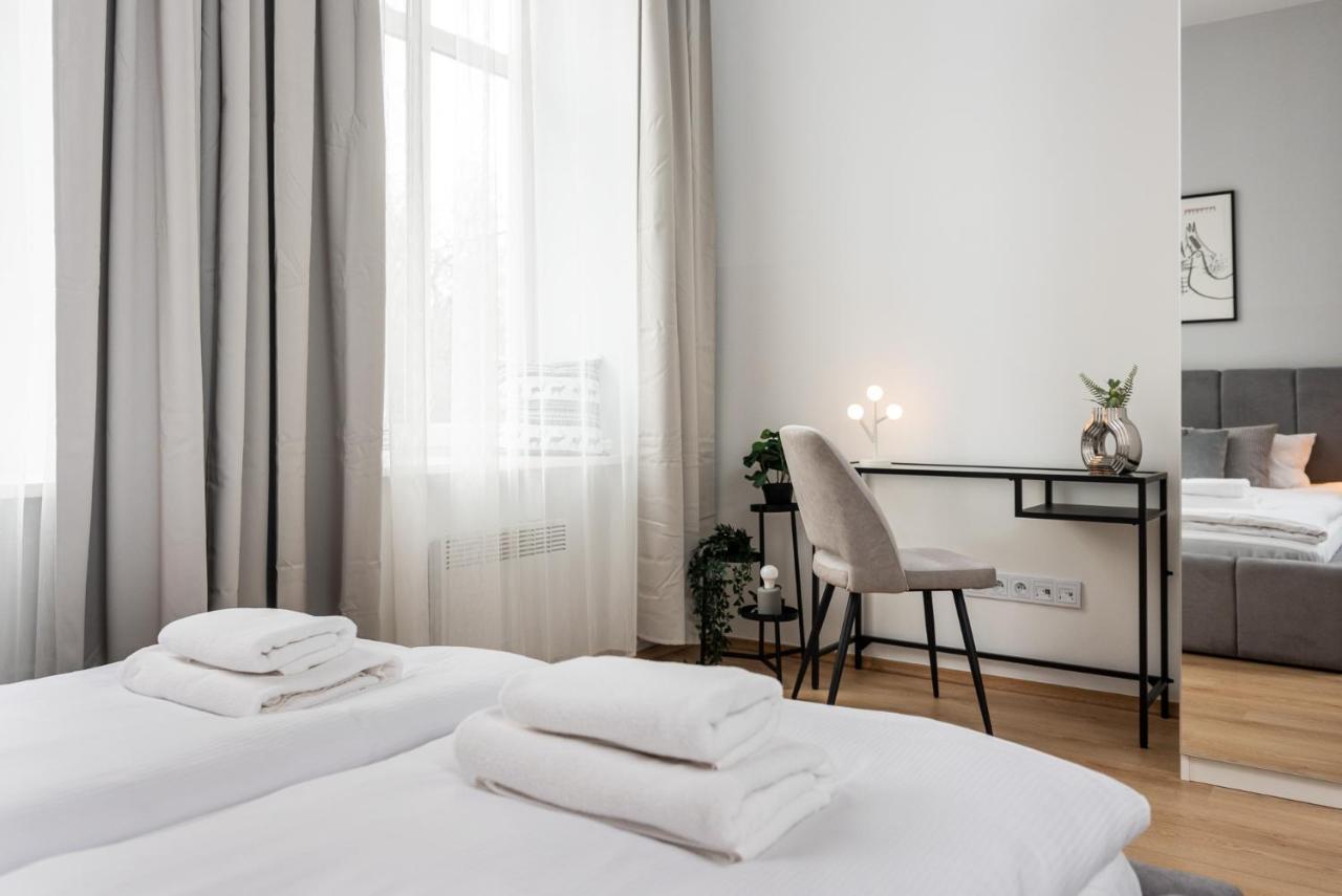 Modern Centrally Located Apartments - by Upstairs photo 2