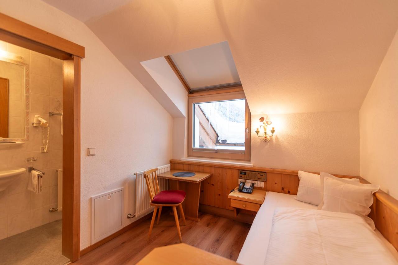 Hotel Garni Helvetia photo 4