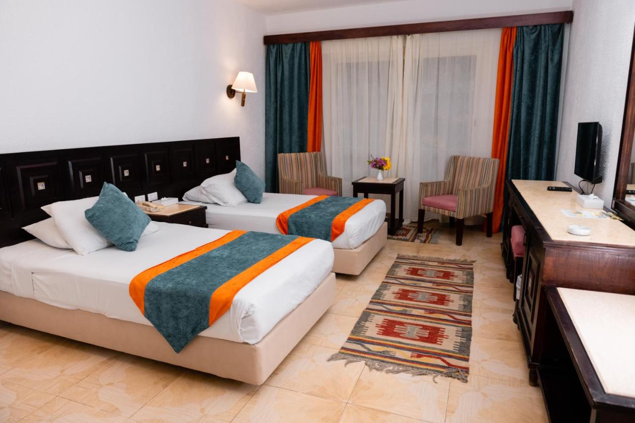 Turquoise Beach Hotel photo 3