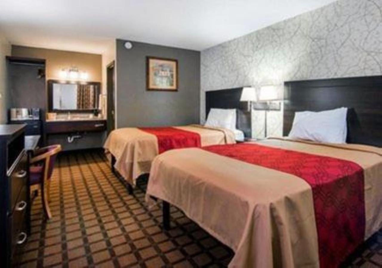 Econo Lodge Selma - Smithfield photo 2