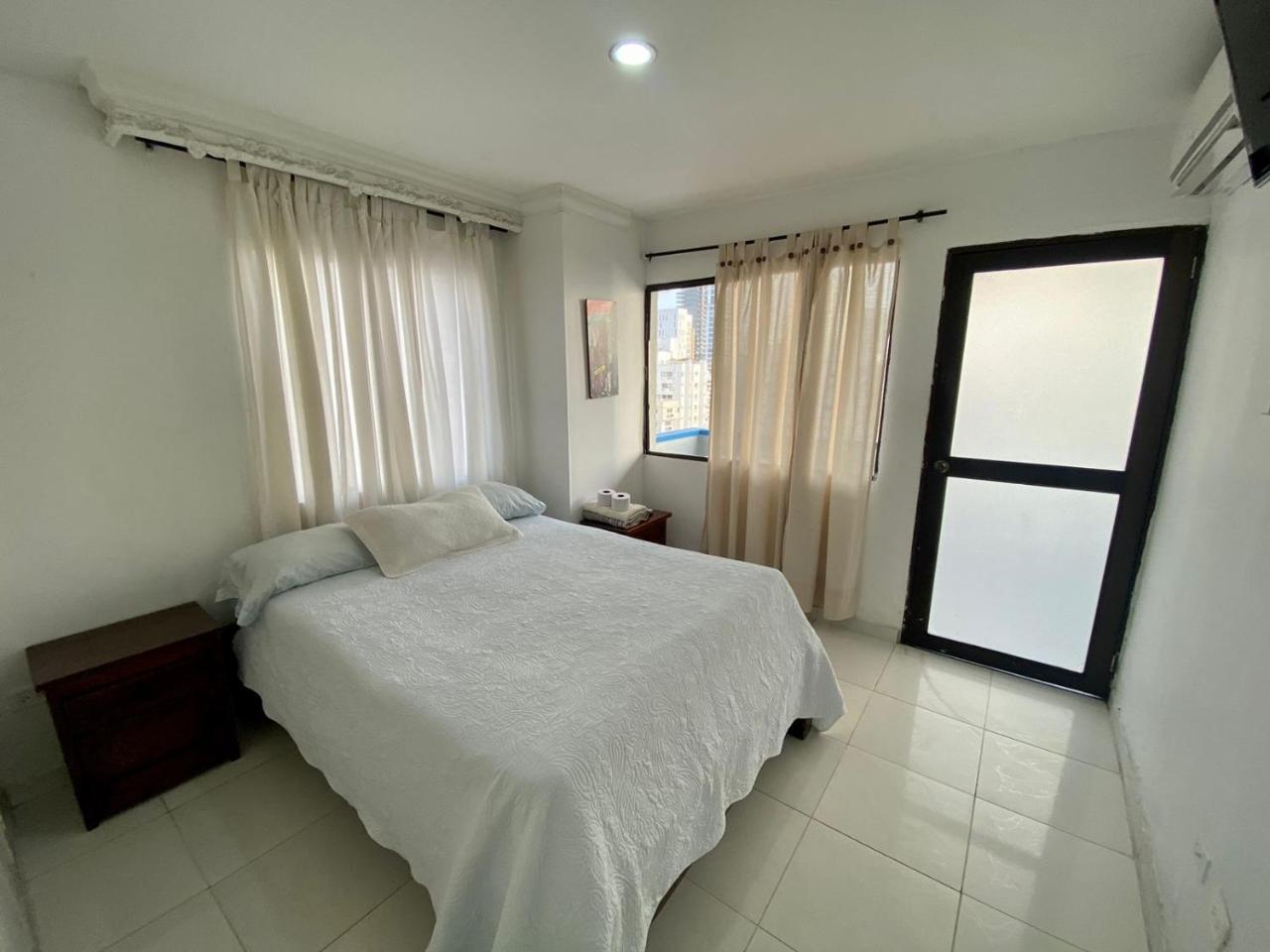 Apartamentos En Edificio Portofino ICDI photo 2