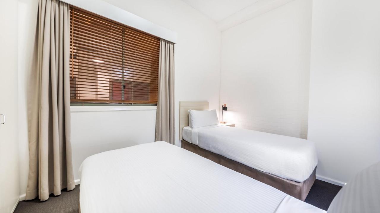 Oaks Sydney Goldsbrough Suites photo 4
