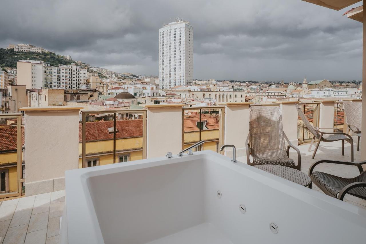 POETICA BOUTIQUE SKY HOTEL