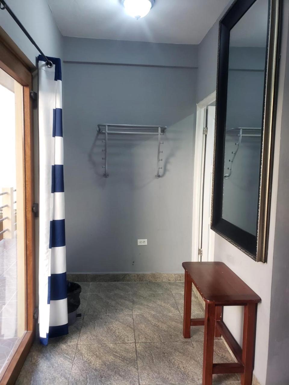Beach Club Budget Rooms at Popeyes Caye Caulker photo 3