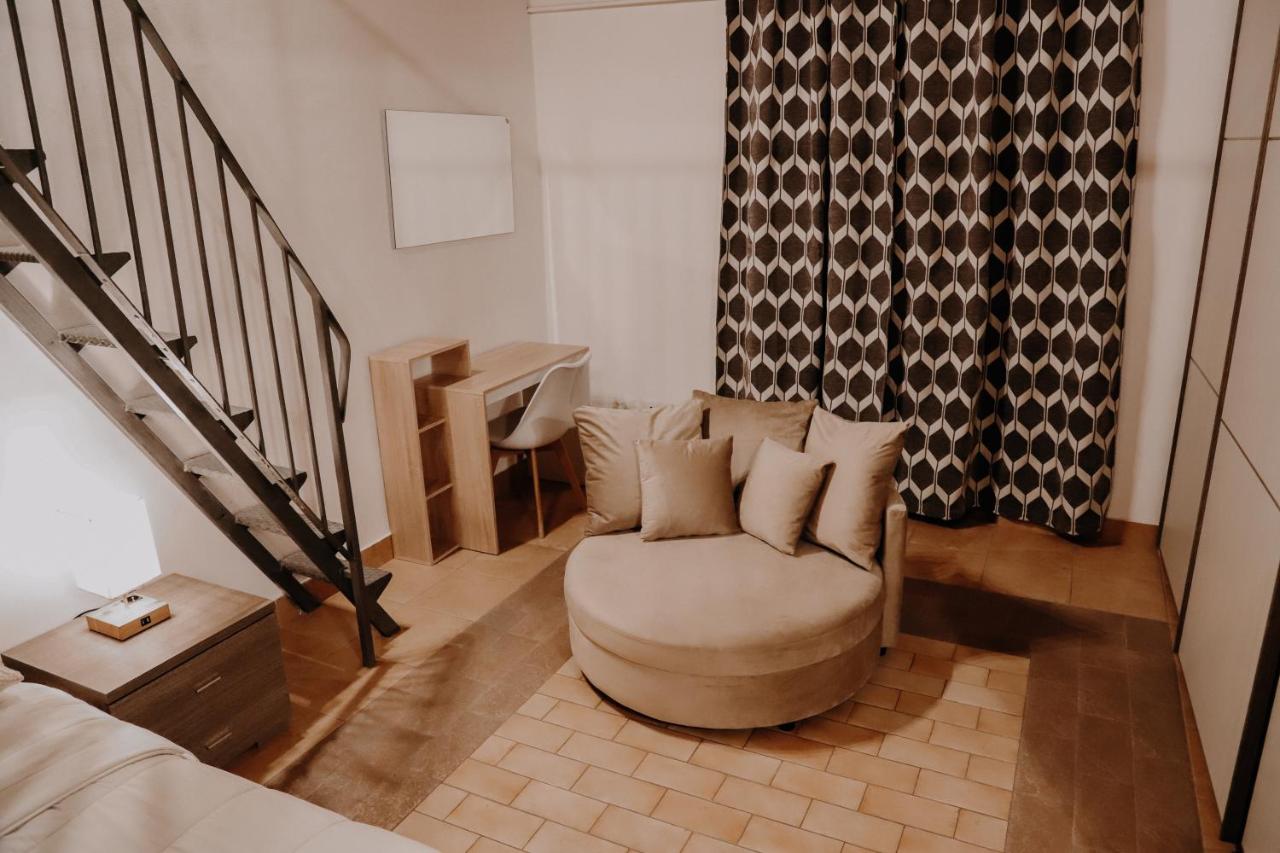 Spazioso Appartamento in Centro con Terrazzo Privato - Privitera - 6