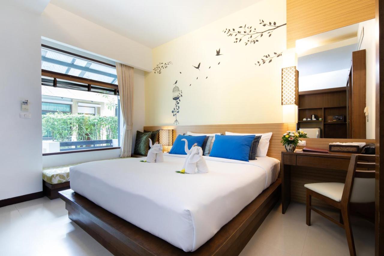 A2 Pool Resort, Phuket Town - scheduled shuttle to Phuket Old Town photo 3