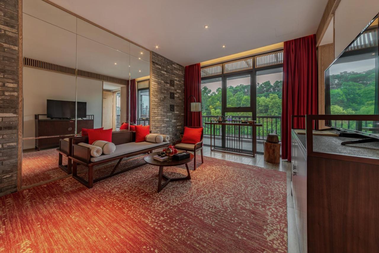 Shenzhen OCT Gankeng Ancient Town Phoenix Hakka Hotel photo 3