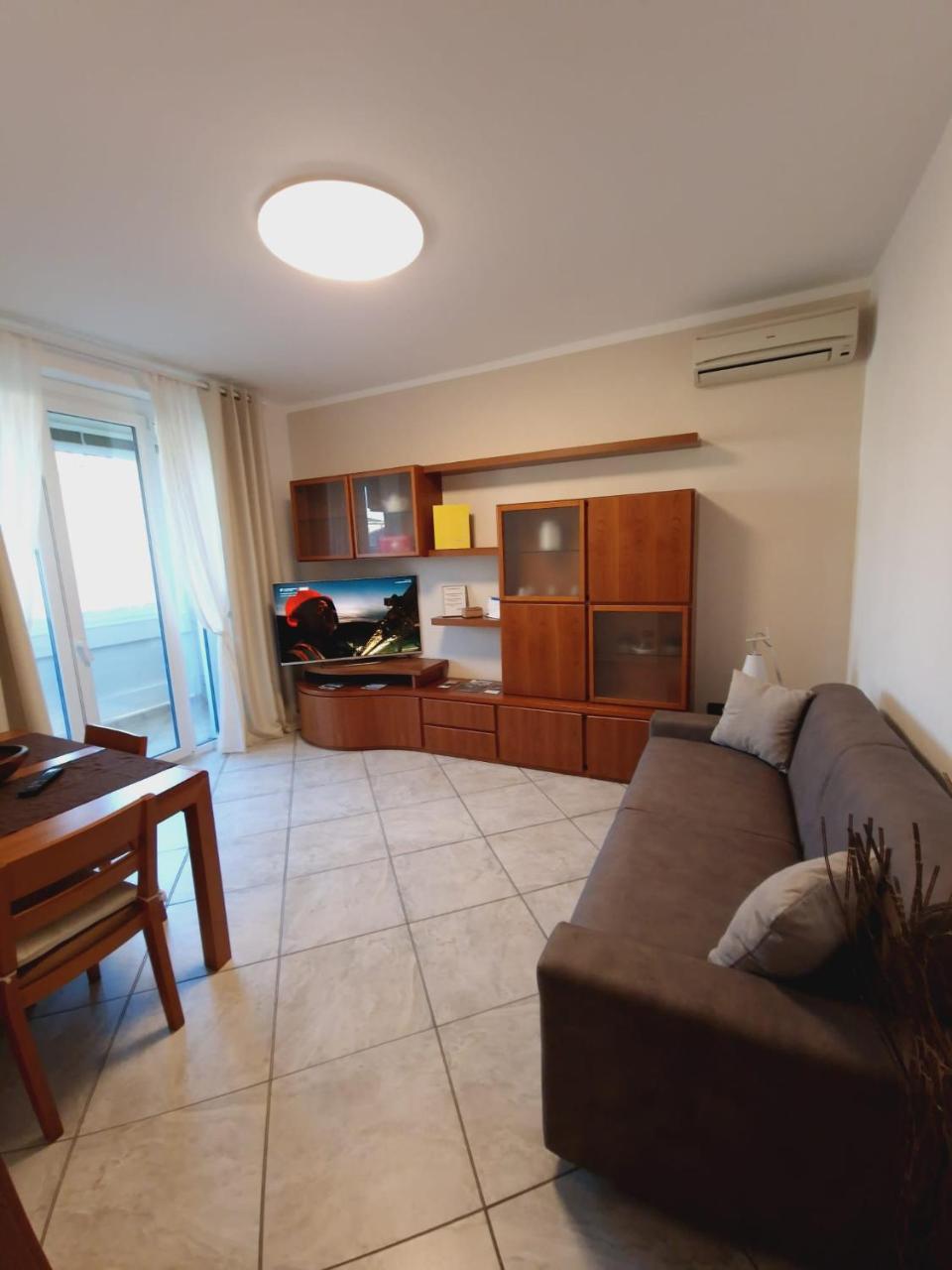 RORY HOUSE - Como - 6