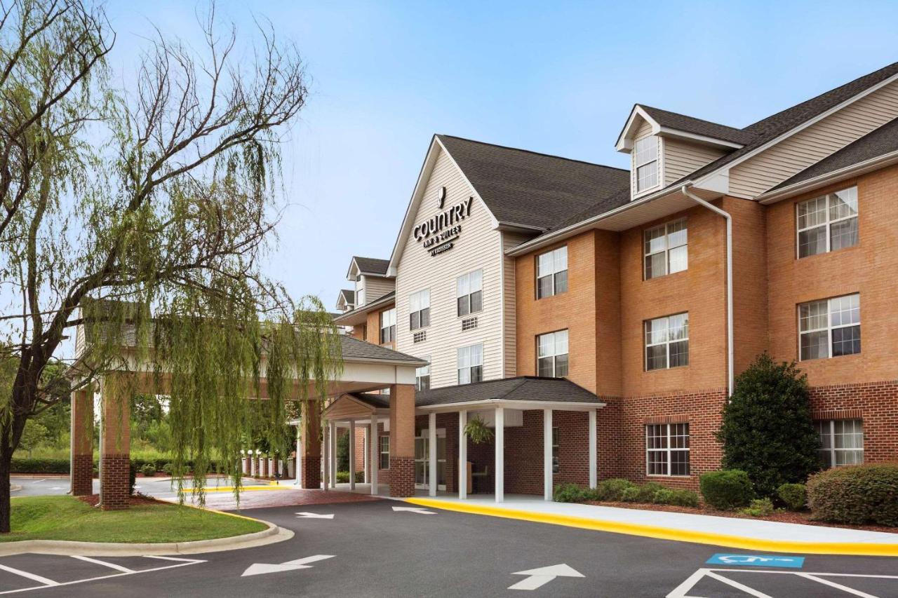 Country Inn & Suites by Radisson, Charlotte University Place, NC Thumbnail