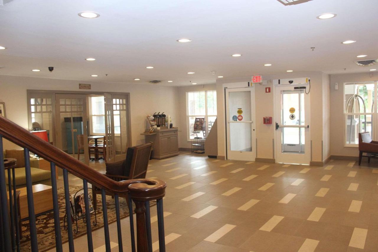 Country Inn & Suites by Radisson, Nashville, TN - 2