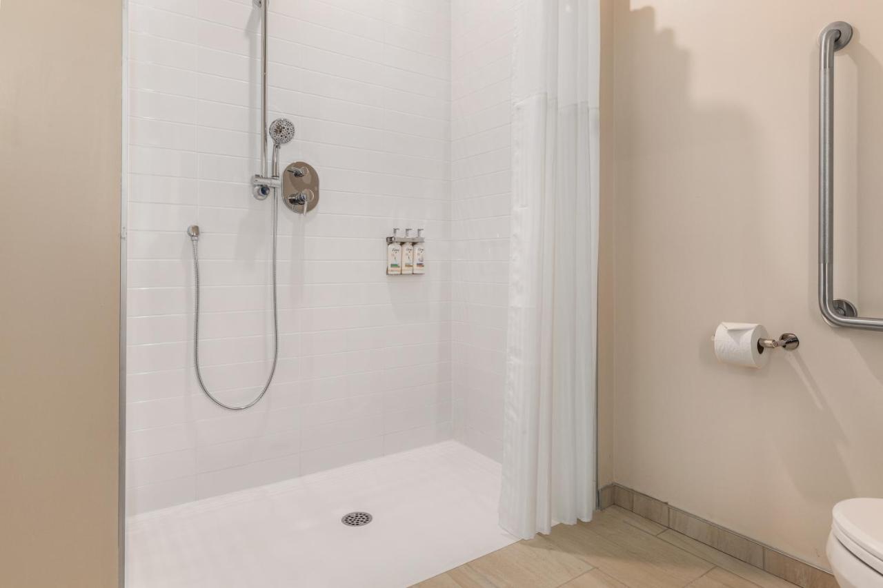 Candlewood Suites Collingwood By IHG photo 3