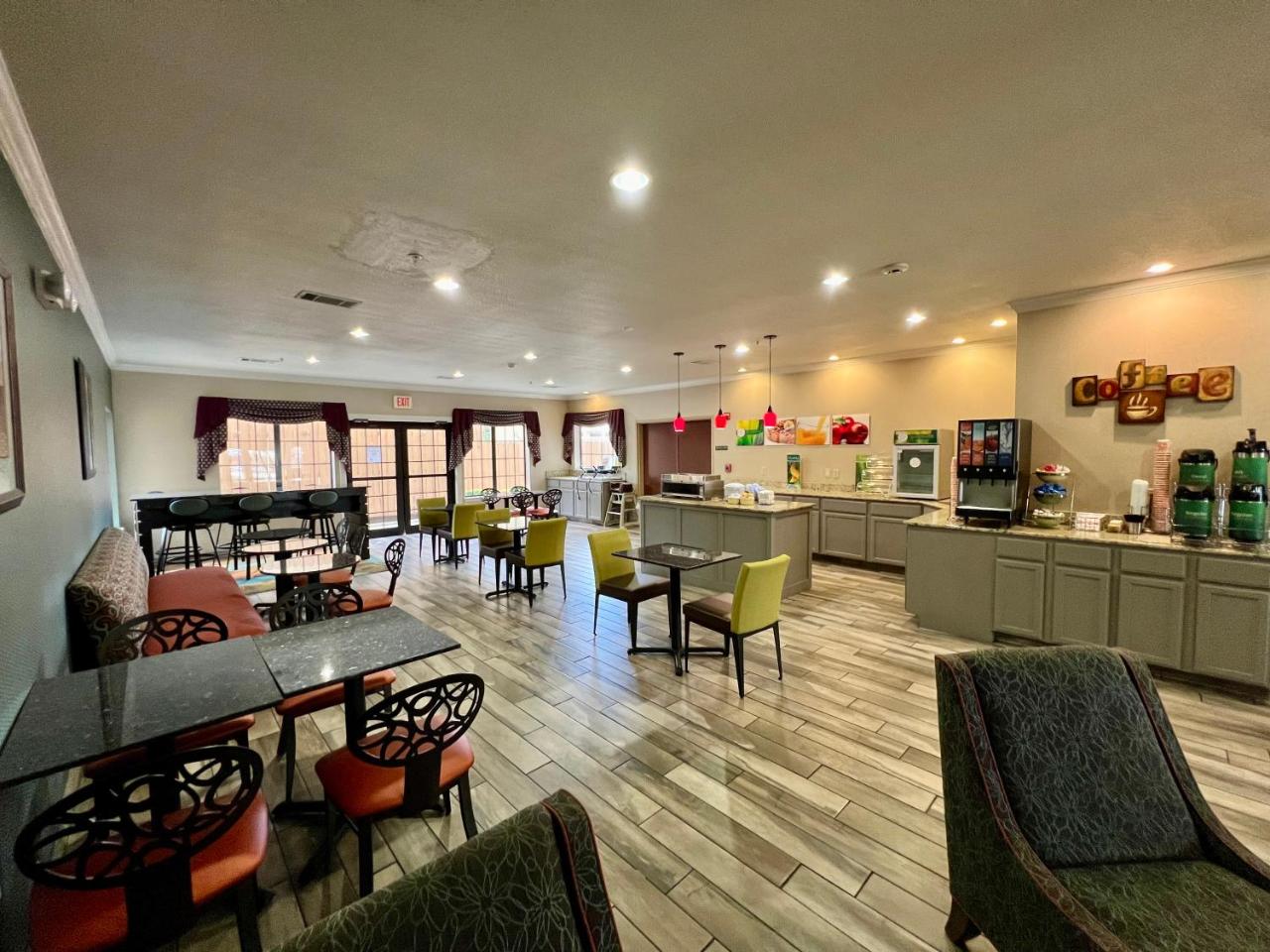 Foto - Quality Inn & Suites Near University