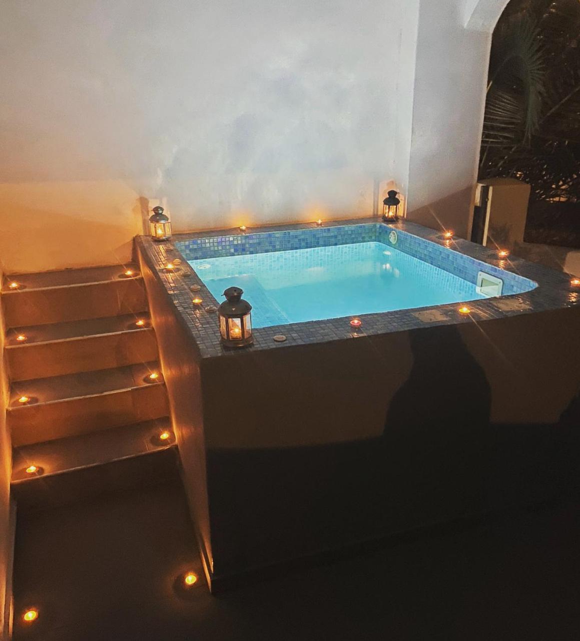The Muses of Santorini Private Jacuzzi Suites - 4