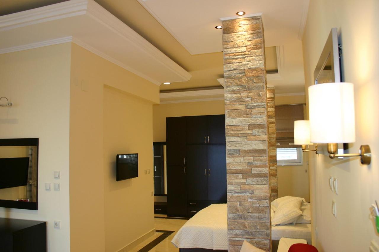 Photo - Petit Palais Hotel
