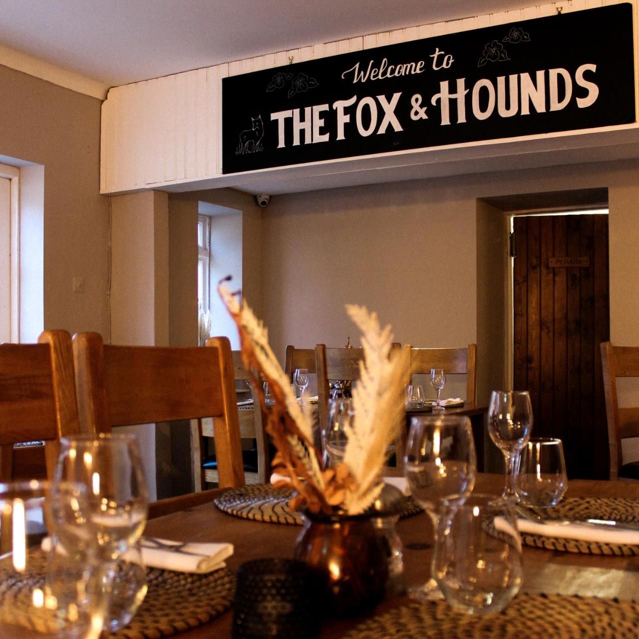 Fox And Hounds Llancarfan - 4