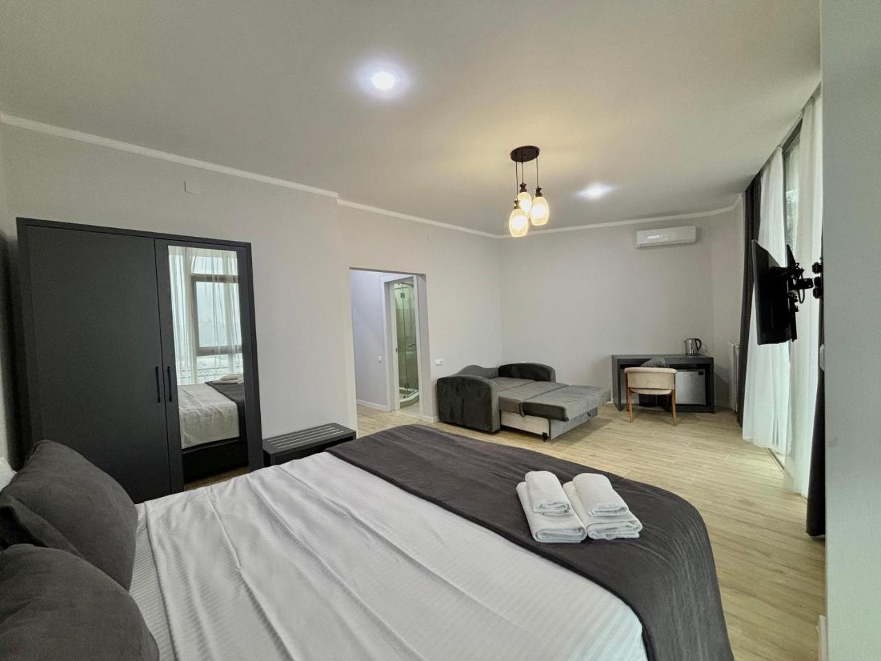 Hillside Inn photo 4