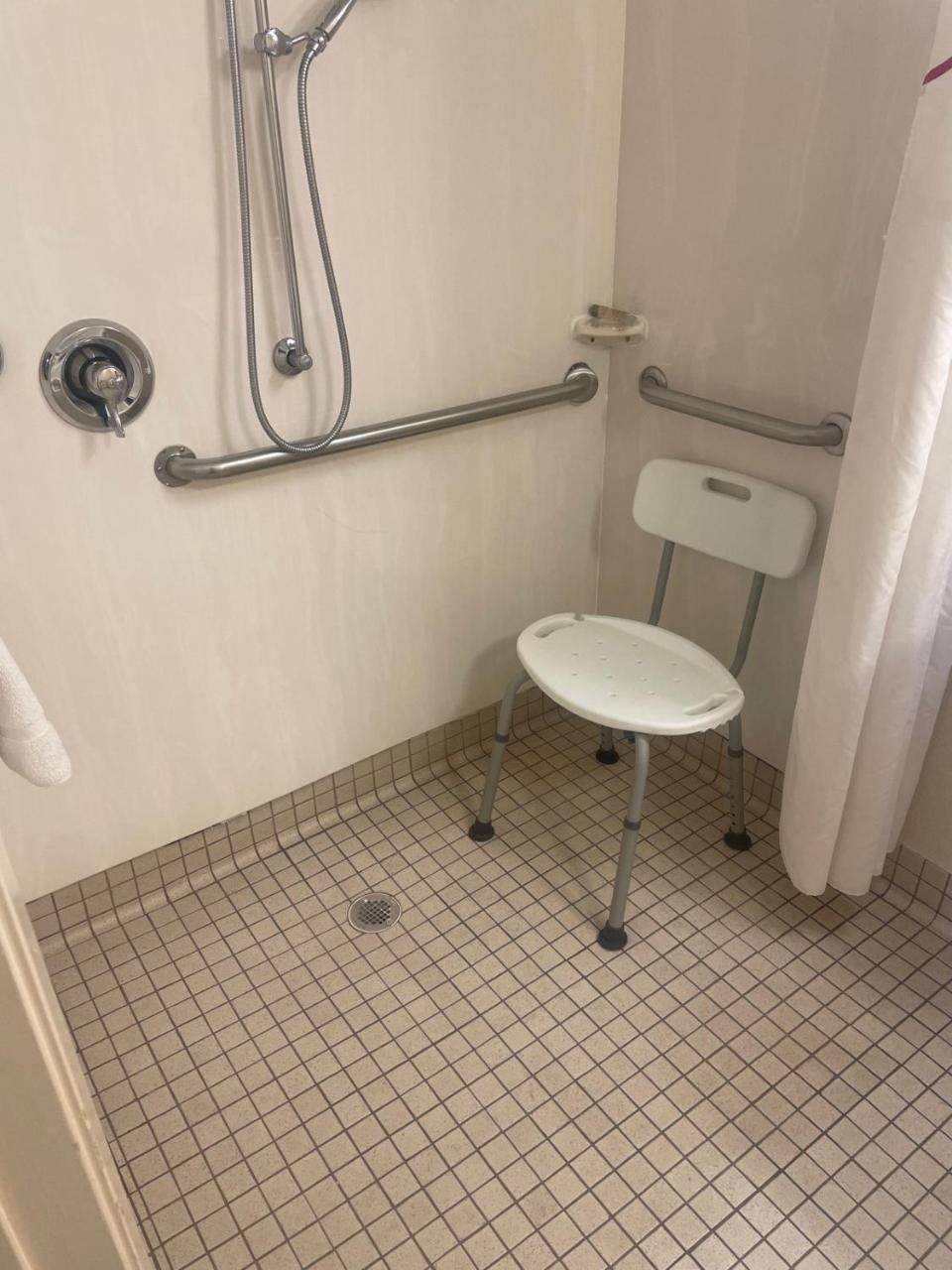 Red Roof Inn Dallas - DFW Airport North photo 2