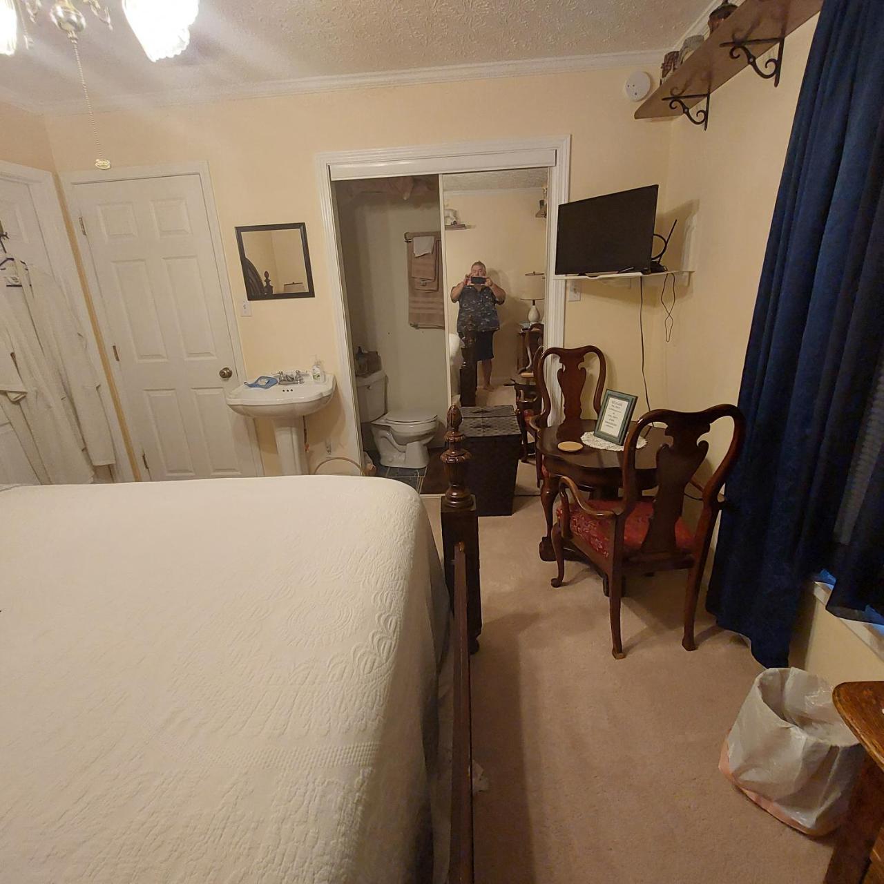Serenity Hill Bed and Breakfast photo 2