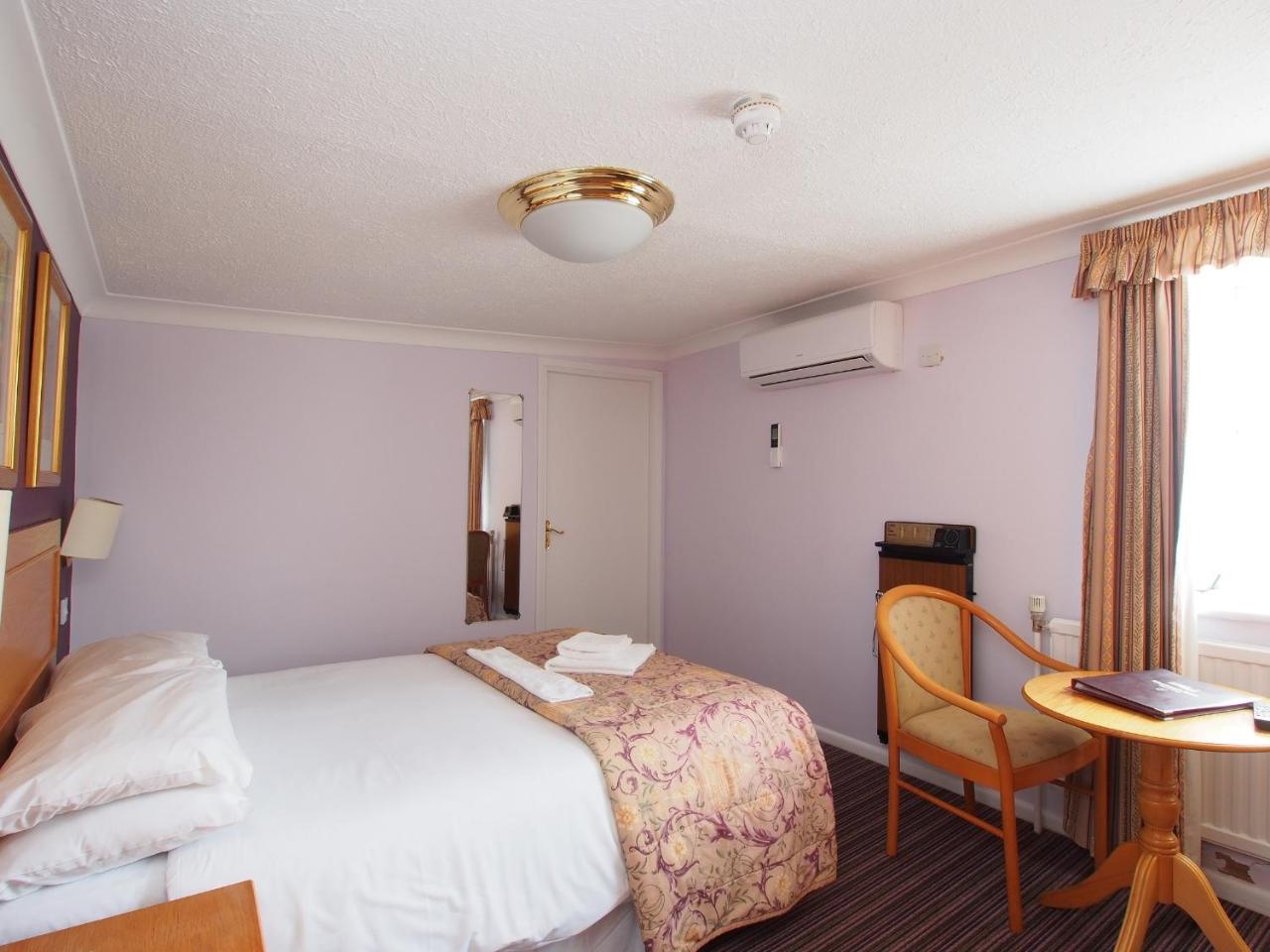 The Chatsworth Hotel photo 3