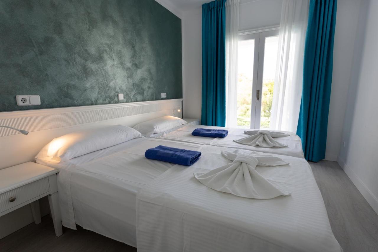 FERRERA SUITES - 2