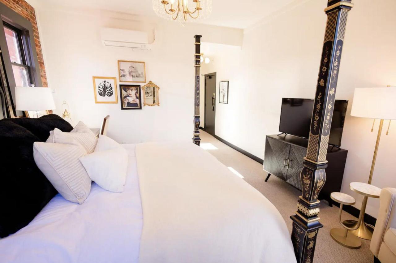 Speakeasy King Suite (Rm1) photo 2