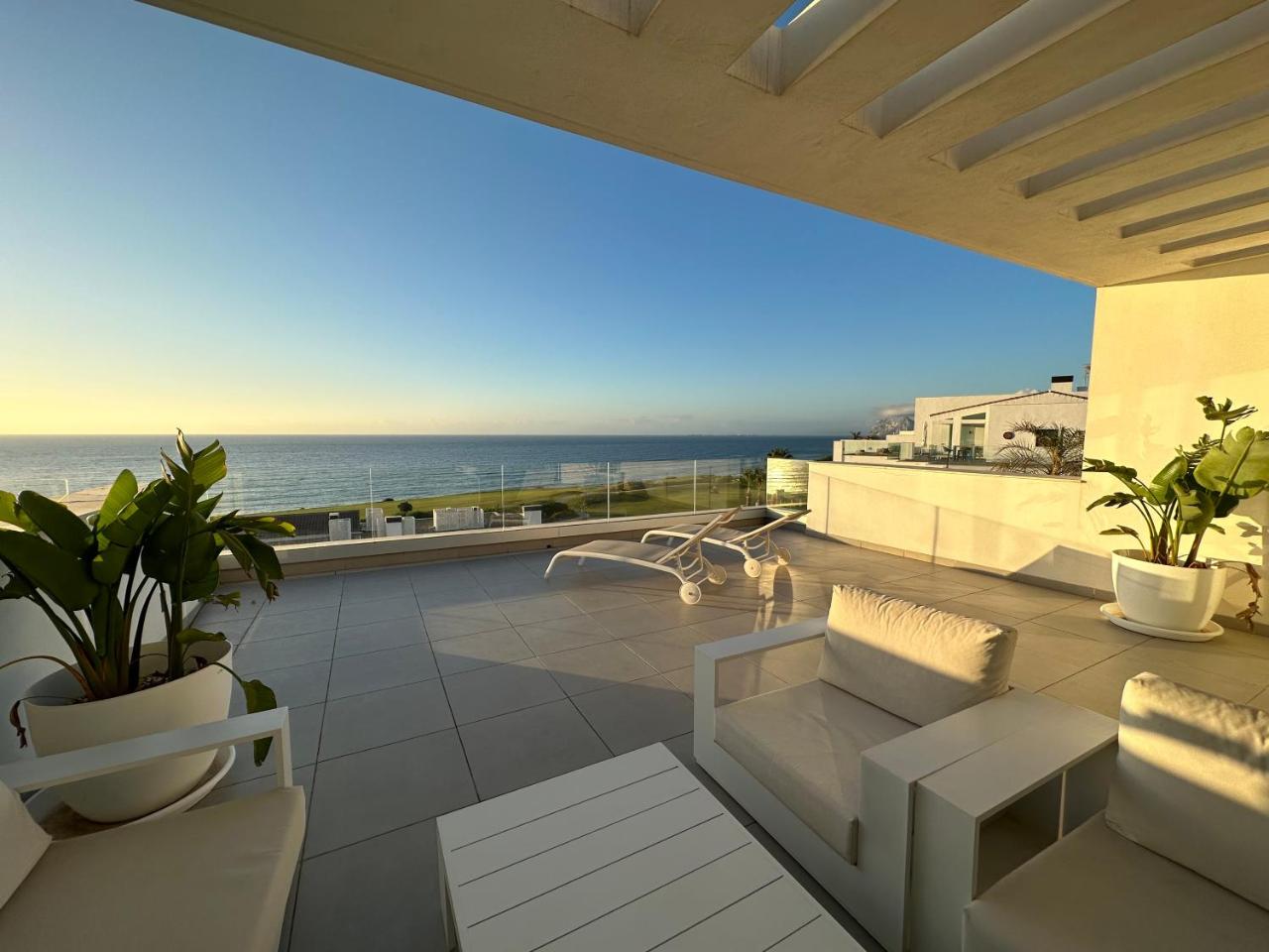 322 - Magnificent Penthouse Firstline Golf & Beach - 5