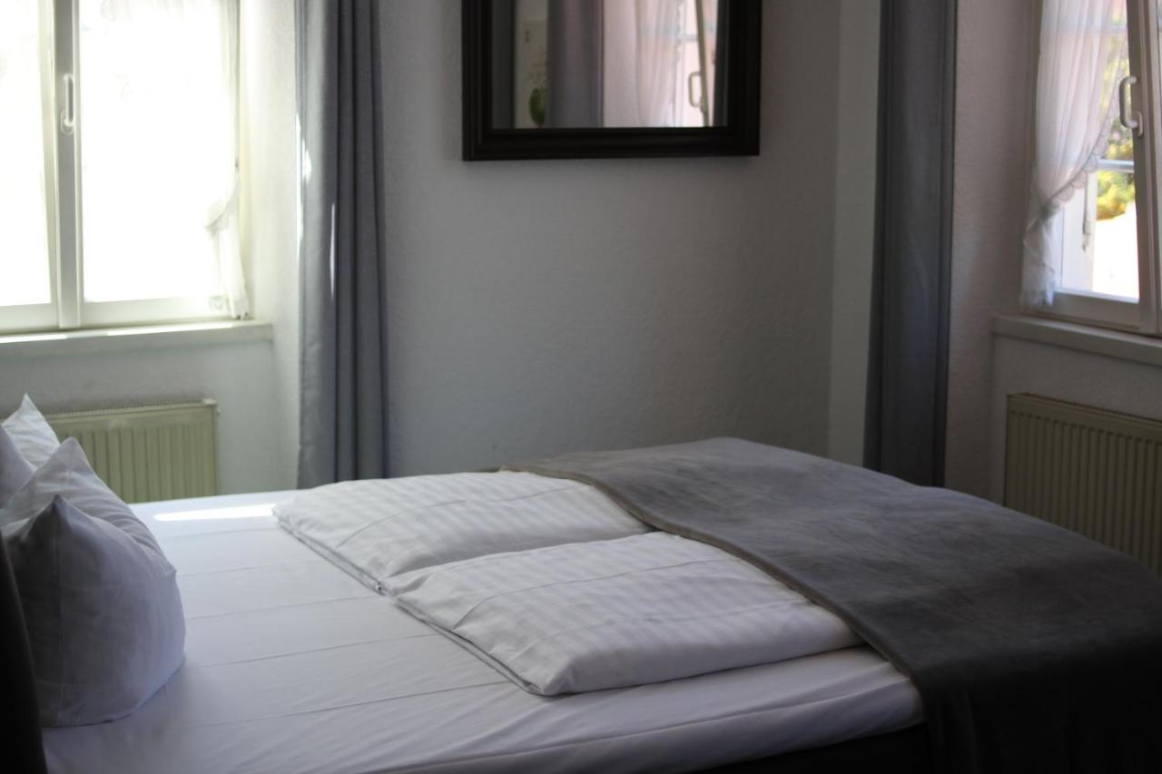 Hotel Restaurant Erbprinz Walldorf photo 2