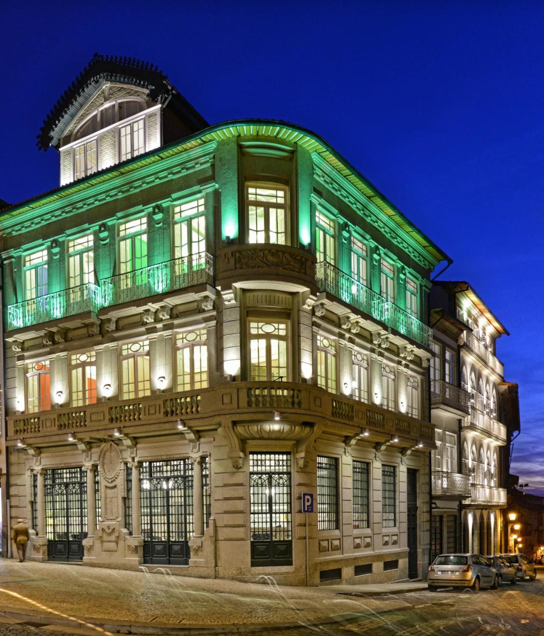 EMAJ Boutique Hotel - 2