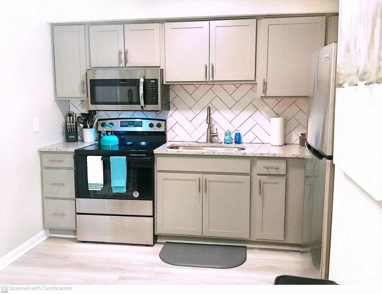 Liberty Towne Spring Lake - Fast WiFi, Perfect I-95 and Fort Bragg Location - Perfect for short or long-term stays photo 3