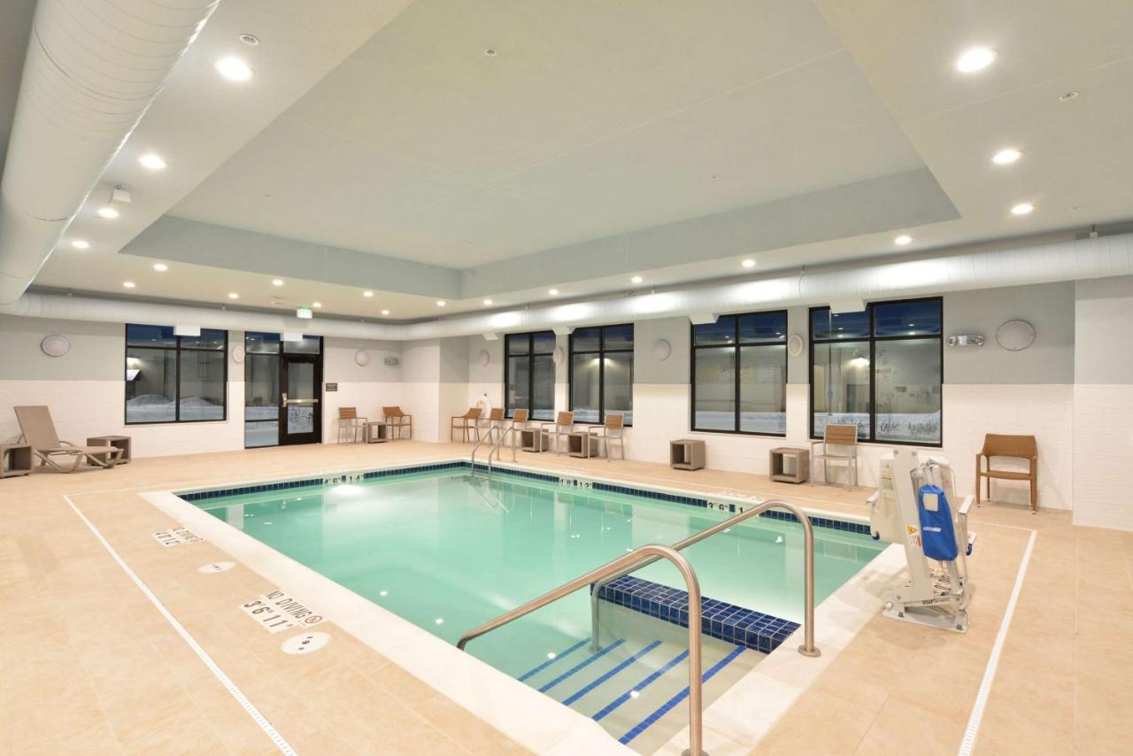 Hampton Inn & Suites Menomonie