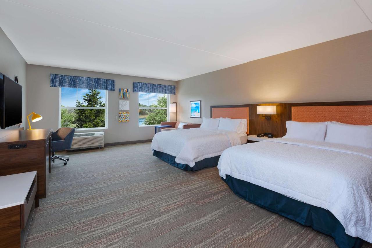 Hampton Inn by Hilton Buzzards Bay Cape Cod Canal photo 3